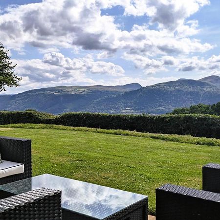 Laurel - Pet-Friendly Cottage With Indoor Pool, Hot Tub & Panoramic Snowdonia Views 콜윈베이 외부 사진