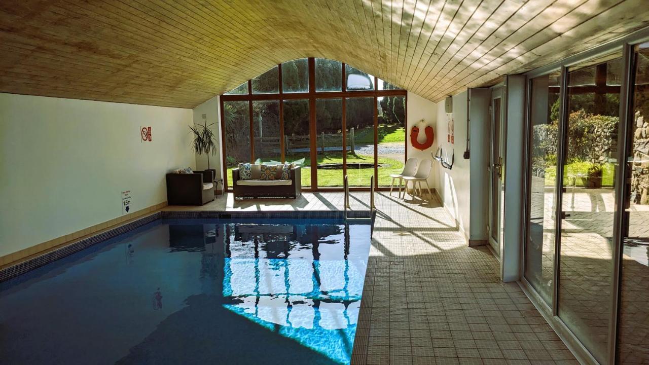 Laurel - Pet-Friendly Cottage With Indoor Pool, Hot Tub & Panoramic Snowdonia Views 콜윈베이 외부 사진