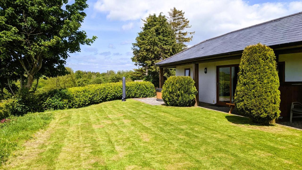 Laurel - Pet-Friendly Cottage With Indoor Pool, Hot Tub & Panoramic Snowdonia Views 콜윈베이 외부 사진