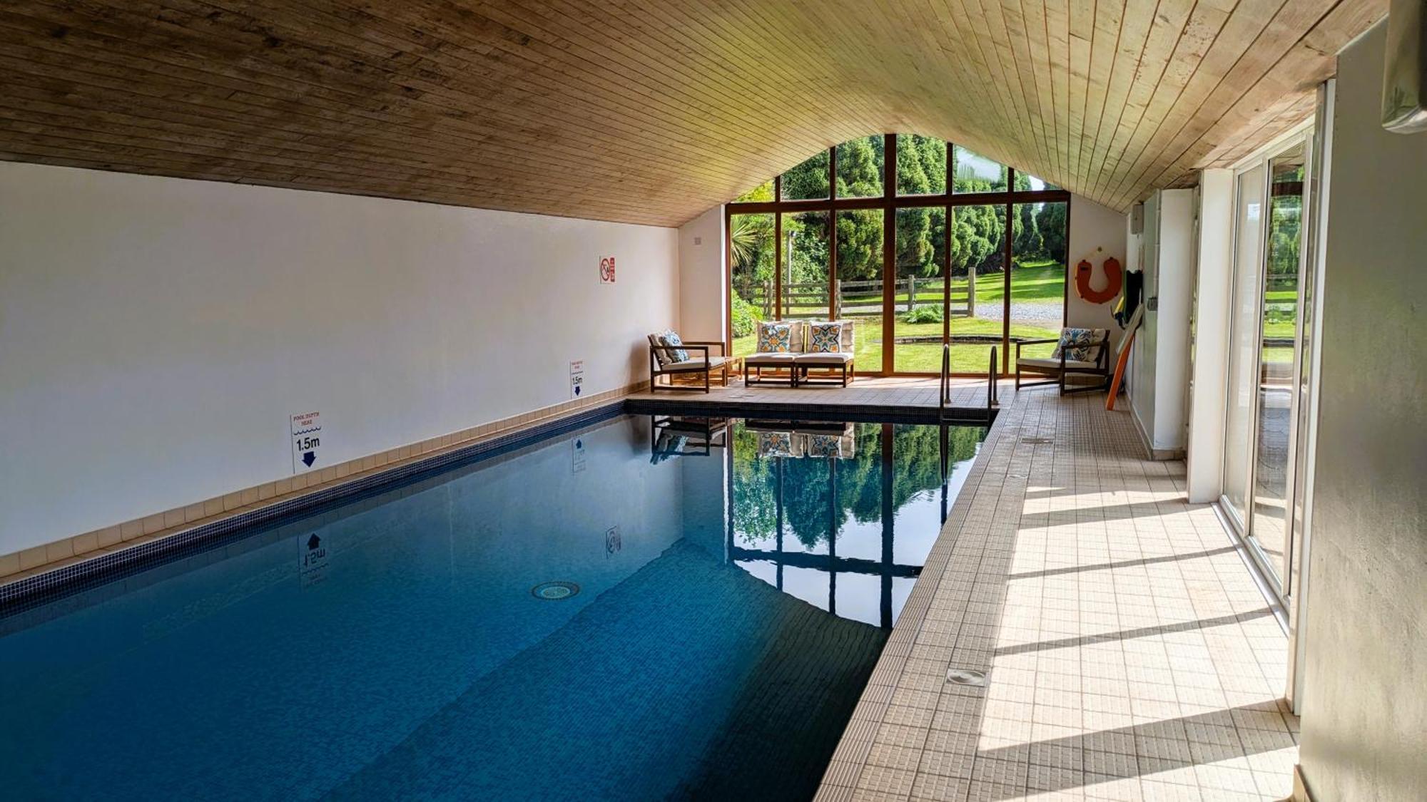 Laurel - Pet-Friendly Cottage With Indoor Pool, Hot Tub & Panoramic Snowdonia Views 콜윈베이 외부 사진